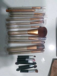 Urban Decay Naked3 Brush Set