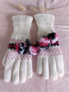 Pom-Pom Cute Winter Gloves