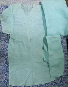 Beautiful Lakhnawi Kurta Set 💙