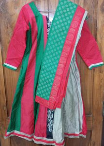 Ethnic Gown With Dupatta❤️