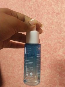 plum niacinamide serum