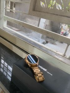 Vibez Smartwatch - Gold