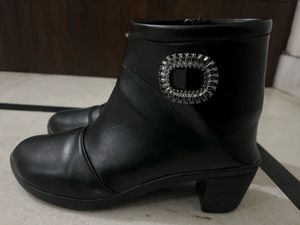 Brand New Boots Women 👢