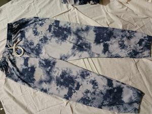 Tie-Dye Jogger Sweatpants with tshirt( M Size)