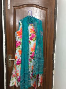 Sleeveless Silk Suit Set