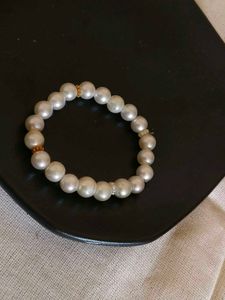 Big Pearl Bracelet