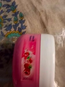 Nivea Lipbalm &amp; Cream Set
