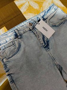 Nuon Women Ripped Jeans