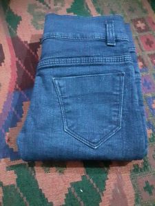 Besutiful New Jeans