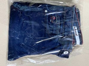 Brand New Unused Men&#39;s Stylsh Blue Flu Jeans 👖