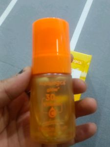 Aqualogica Glow+ Hydrating Serum