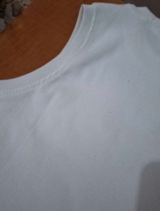 White Sleeveless Crop Tank Top