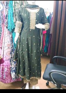 Anarkali Kurti Pant Dupatta Set