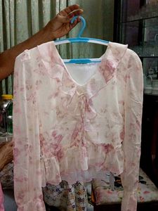 Ruffle Top