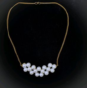PEARL NECK CHAIN