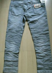 Distressed Graphic Jeans