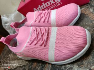 Beautiful Pink Colour Girls Sports Shoes 😍😍