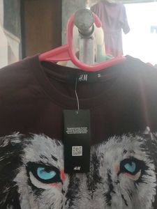 Lion Graphic Tee