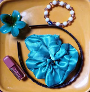 Hair Accessories & Lipstick