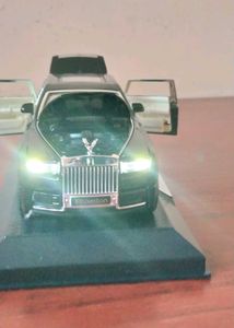 SEXY ROLLS ROYCE MODEL CAR FOR SALE