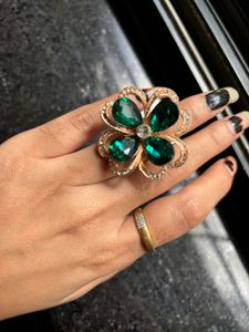 Green Stunning Ring