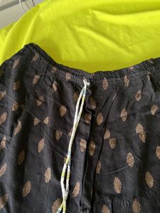 Beautiful Cotton Skirt Black