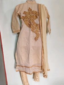 Pakistani Dress With Dupatta And Chudhidar