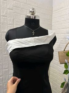 Monroe Twist Dress