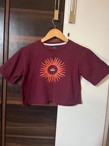 Burgundy Graphic Crop Top