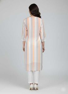 Elegant Striped Kurta with Lace Detail