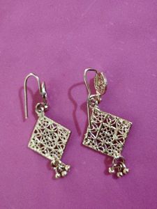 Women&#39;s Earrings