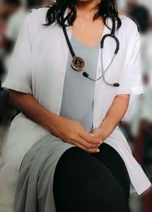 White Lab Coat/ Doctor&#39;s Apron