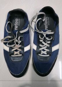 Newfeel Sneakers