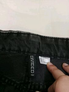H&amp;M Wide Leg Jeans..with TAG Attached..never Used