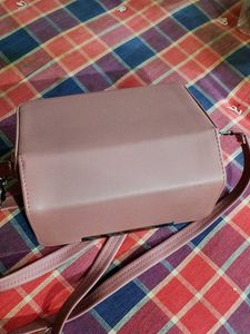 New Sling Bag 🛍️💰 .