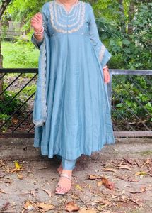 Elegant Blue Embroidered Kurta Set