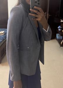 Gray Blazer - Stylish &amp; Versatile