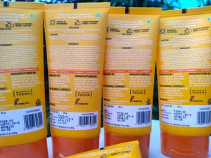 Aqualogica 80g Glow 🌟 Dewy Sunscreen ✨