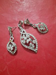 Vintage Floral Rhinestone Pendant