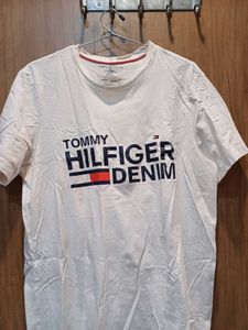 TOMMY HILFIGER~tshirt