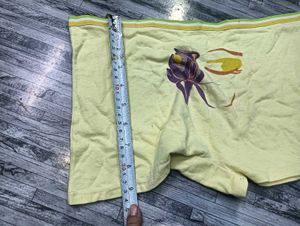 free size short 🧡