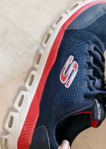 Shoes In Size 4.. Light Weight
