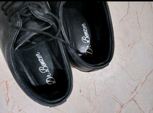 Formal Shoe 40/6Uk