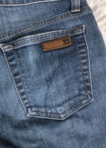 Bell Bottom Joe&#39;s Jeans