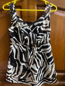 Zebra Print Sleeveless Top Fixed price !!