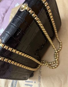 Trendy Pinteresty Slingbag For Women