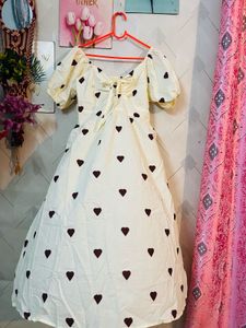 Beautiful Summer Trendy 🤎 Brown Heart Print Dress