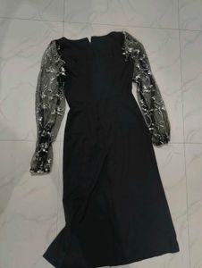 Elegant Black Midi Dress