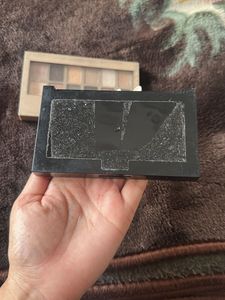 Maybelline Combo Eyeshadow And Blush Pallet 😍😍