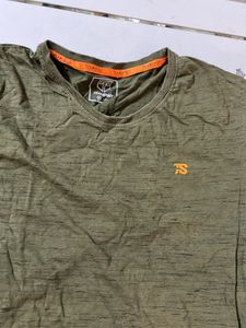 Team spirit T-shirt Size 44